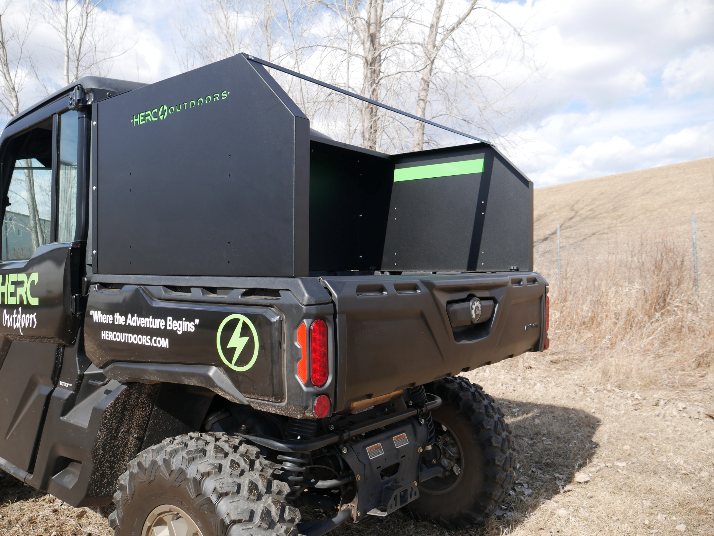 Leaf and Brush Holder